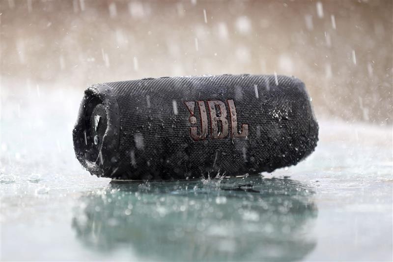 Акустична система JBL Charge 5 Black (JBLCHARGE5BLK) JBLCHARGE5BLK фото